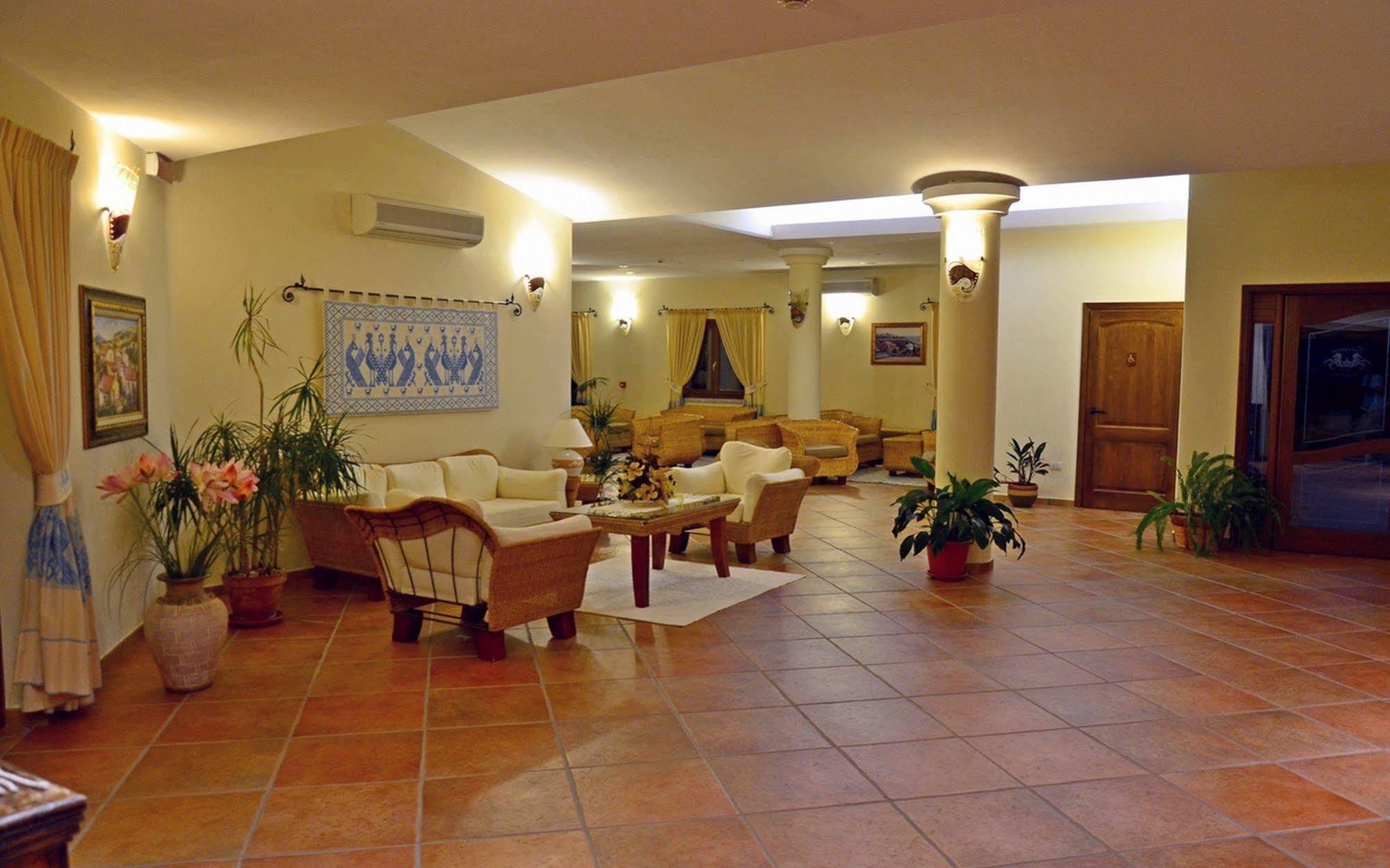Hotel Costa Caddu San Teodoro  Eksteriør bilde