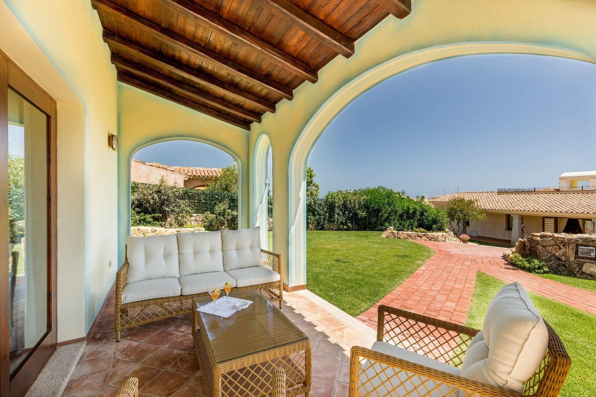 Hotel Costa Caddu San Teodoro  Eksteriør bilde
